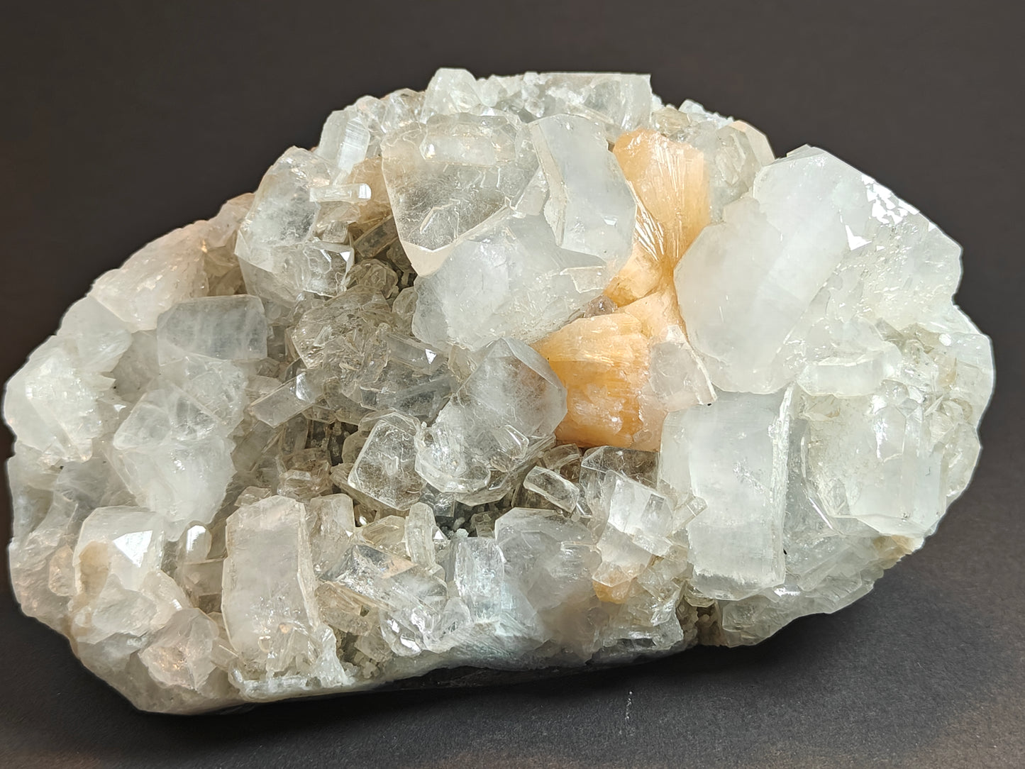 Apophyllite-Stilbite Cluster from India – 1.408 kg --- 001