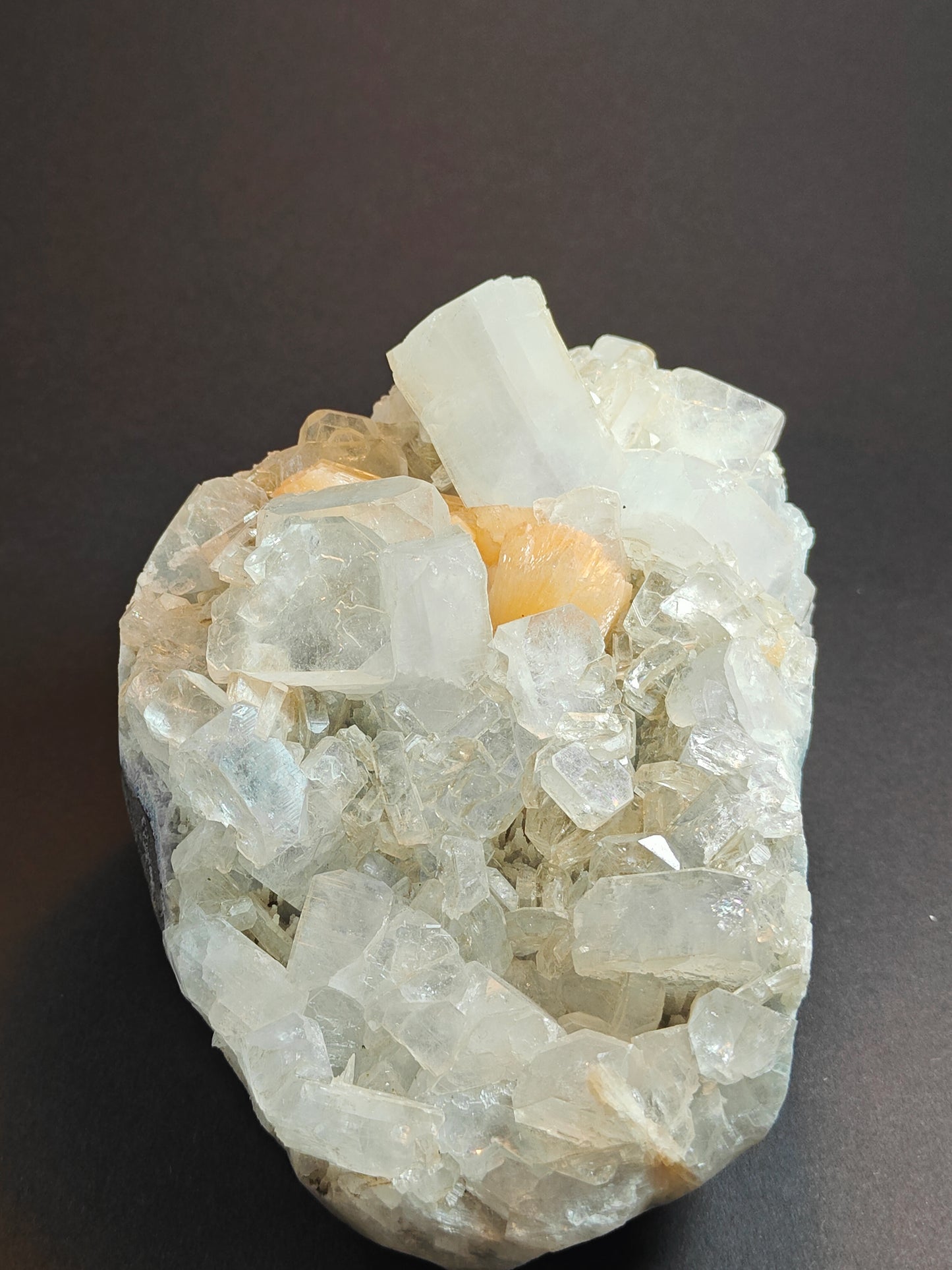 Apophyllite-Stilbite Cluster from India – 1.408 kg --- 001