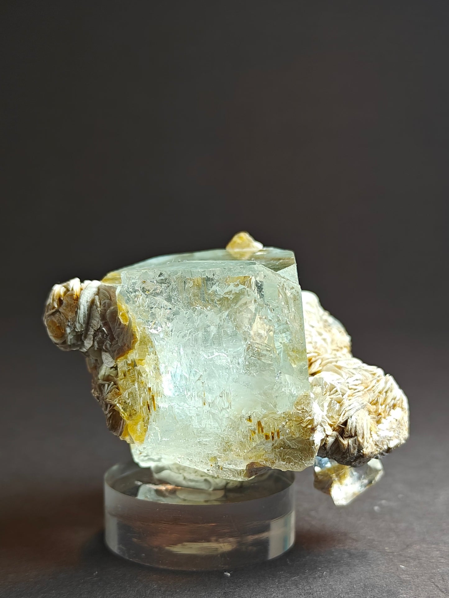 Aquamarine with Muscovite from Pakistan – 133 Grams
