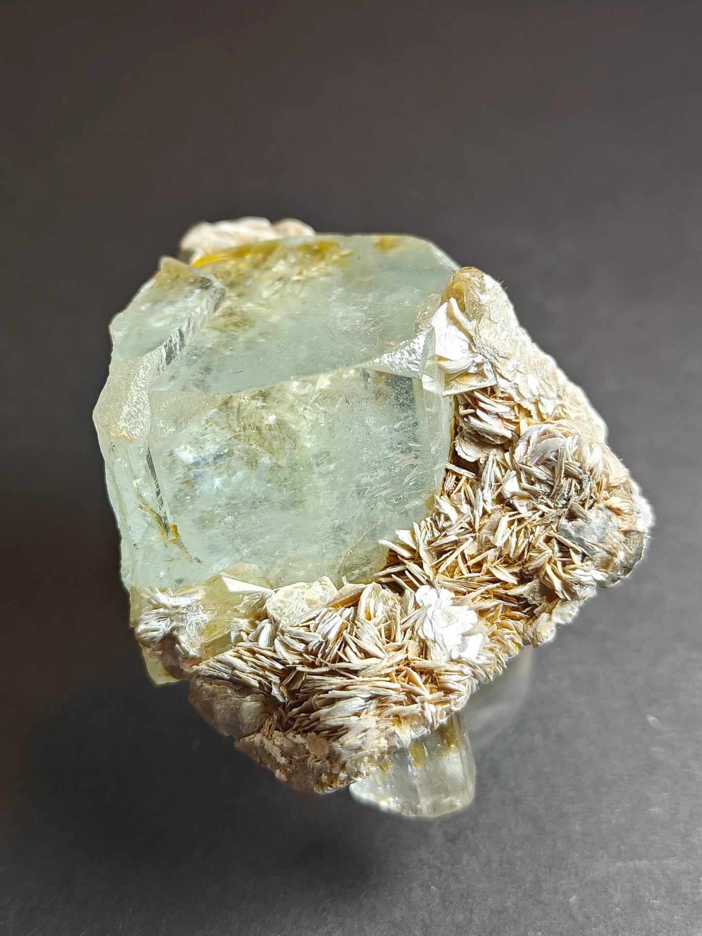 Aquamarine with Muscovite from Pakistan – 133 Grams