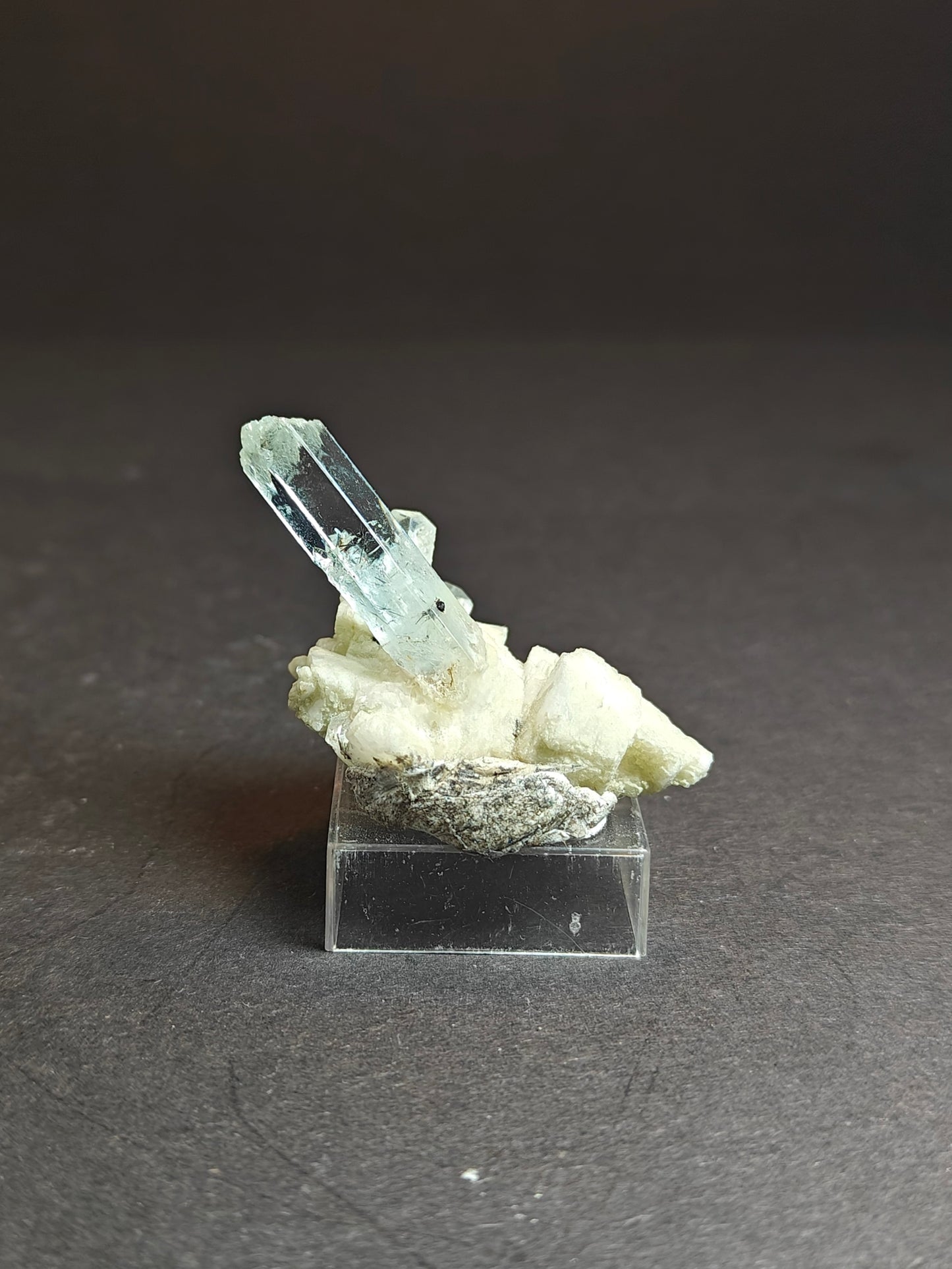Aquamarine Cluster on Matrix