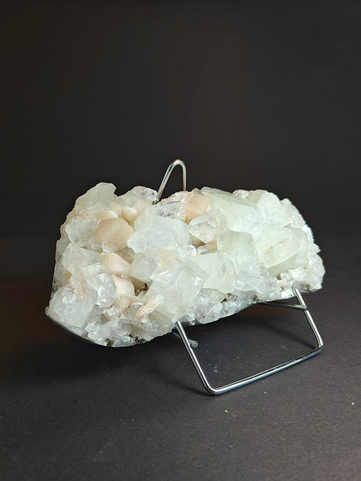Apophyllite-Stilbite Cluster from India – 0.950 kg --- 002
