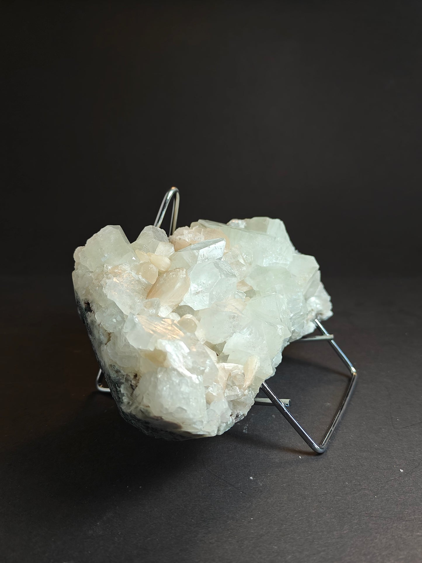 Apophyllite-Stilbite Cluster from India – 0.950 kg --- 002