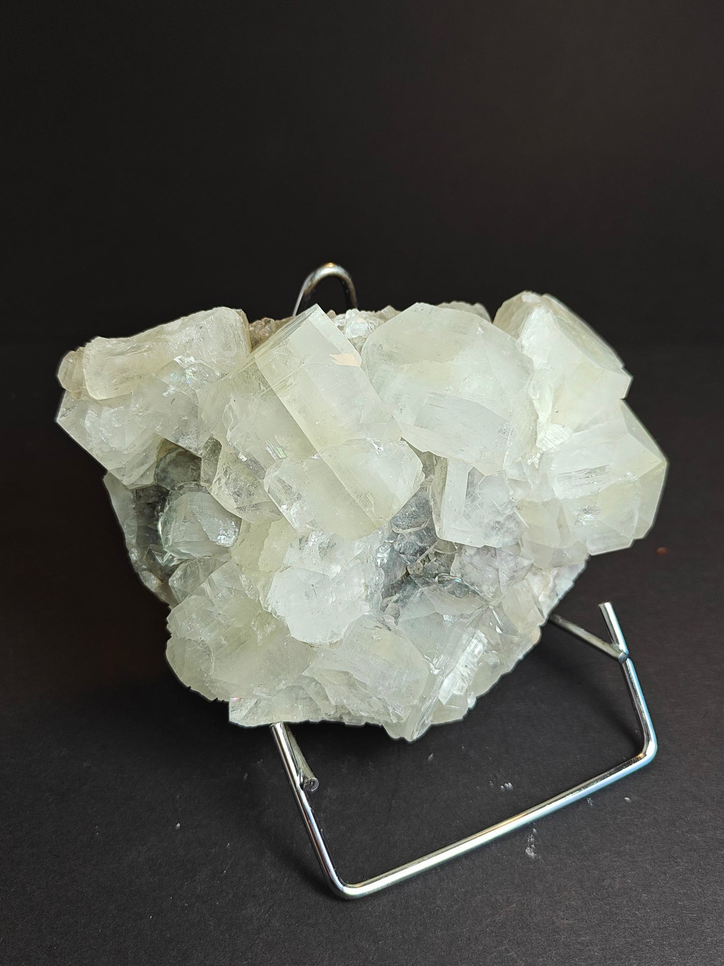 Apophyllite Cluster from India - 0.960 kg --- 005