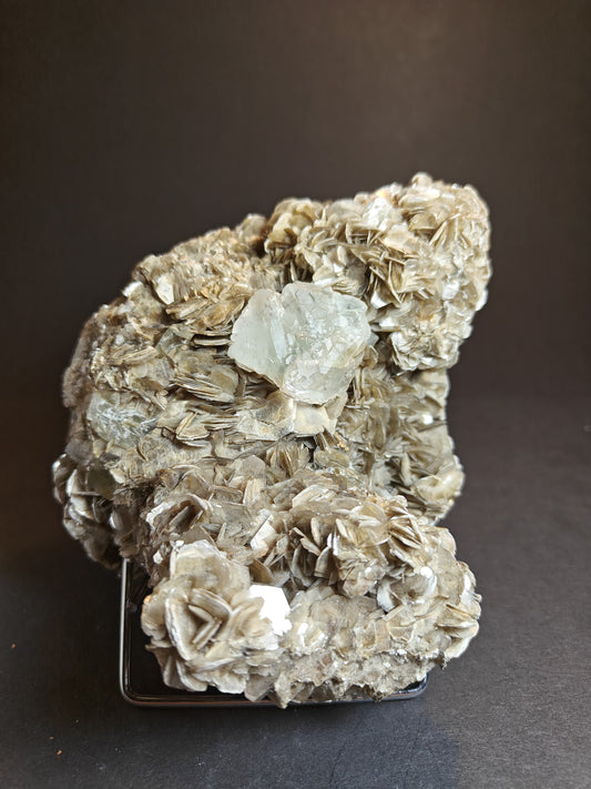 Aquamarine on Muscovite