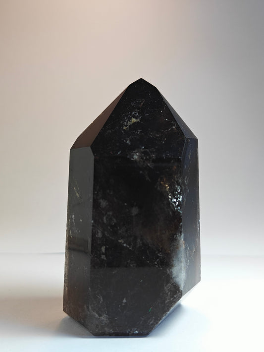 Gepolijste gesneden rookkwartstoren - 380 gram