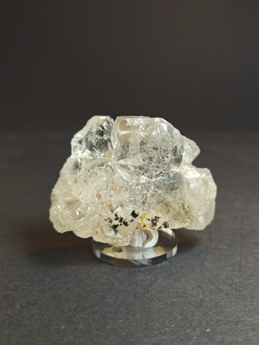 Petaliet kristalspecimen op basis