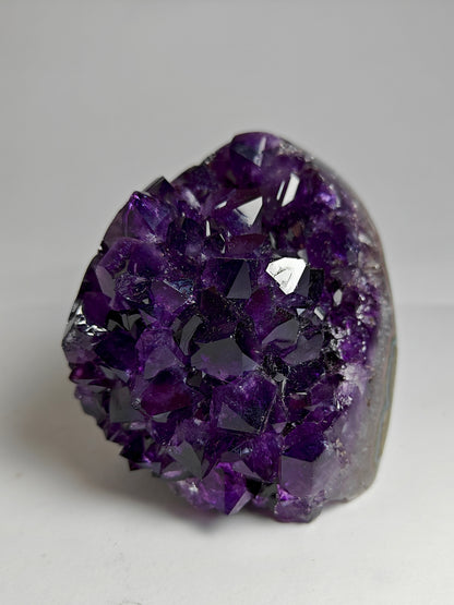 Cut-Base Amethyst Cluster from Uruguay Top Quality - 0.53 kg