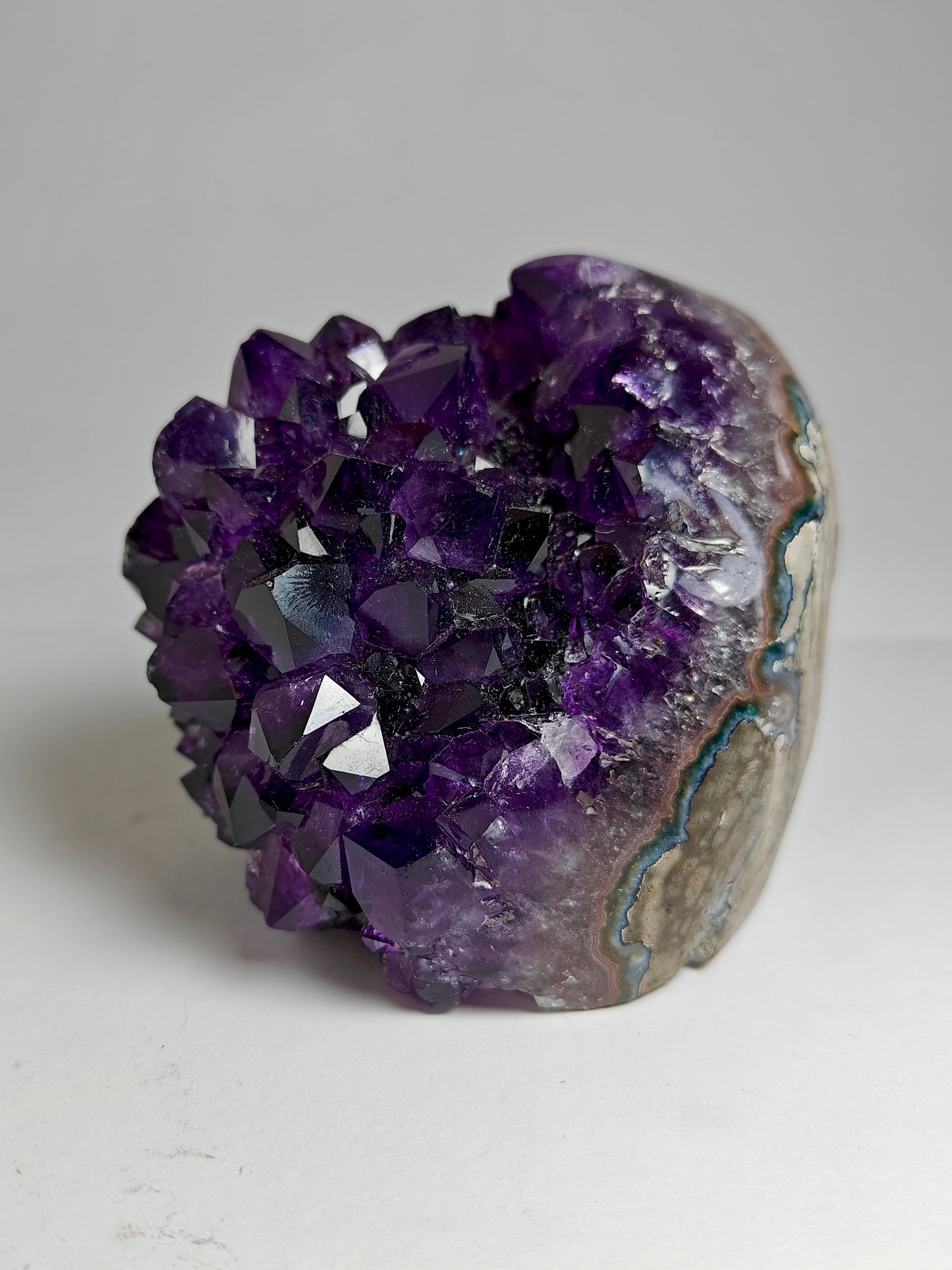 Cut-Base Amethyst Cluster from Uruguay Top Quality - 0.53 kg