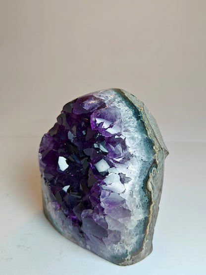 Cut-Base Amethyst Cluster from Uruguay Top Quality - 0.8 kg