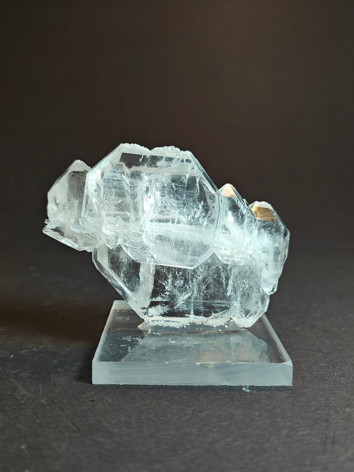Faden Quartz from Pakistan on Acrylic Base – Approx. 7 x 6 x 2 cm
