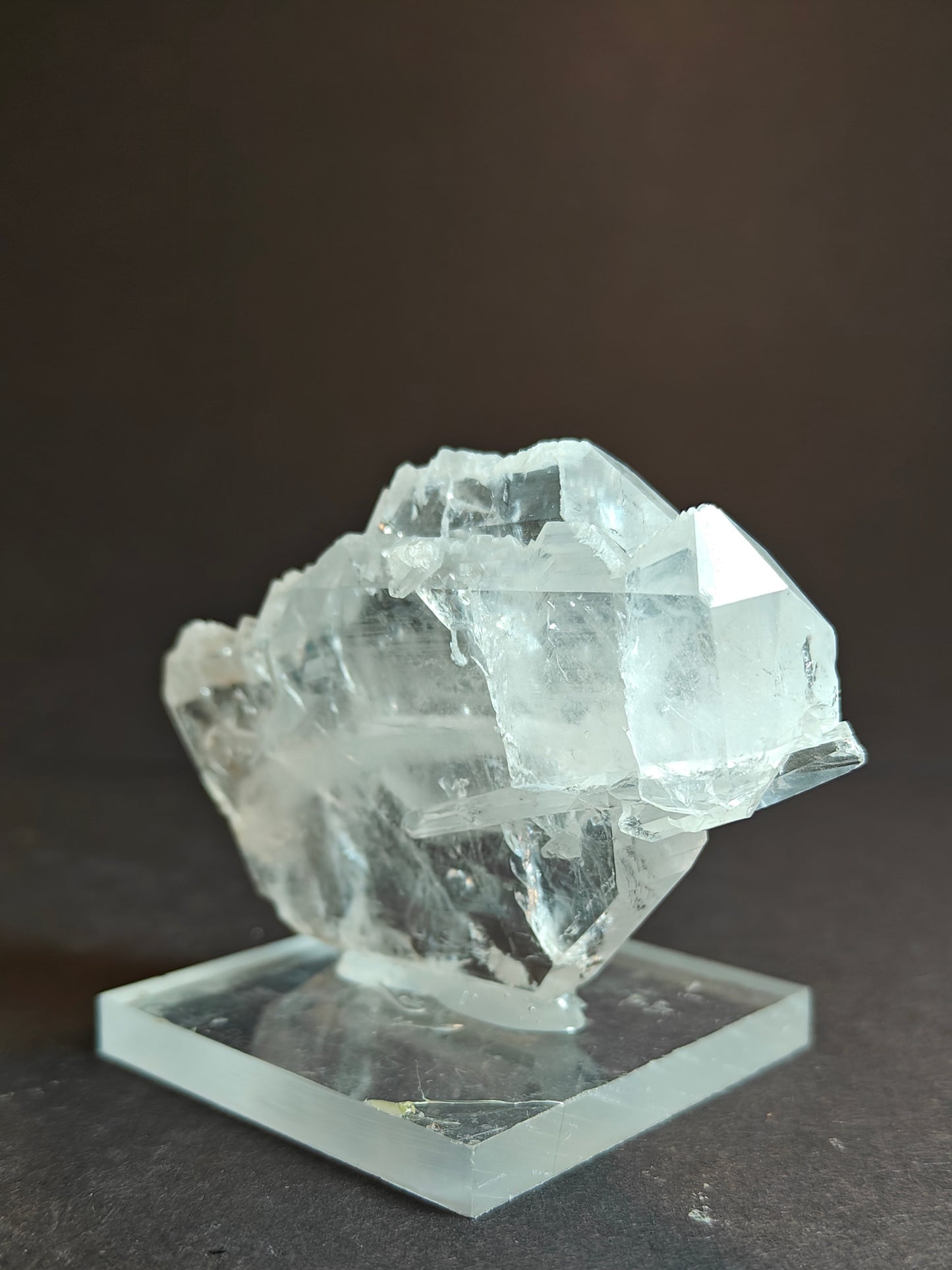Faden Quartz from Pakistan on Acrylic Base – Approx. 7 x 6 x 2 cm