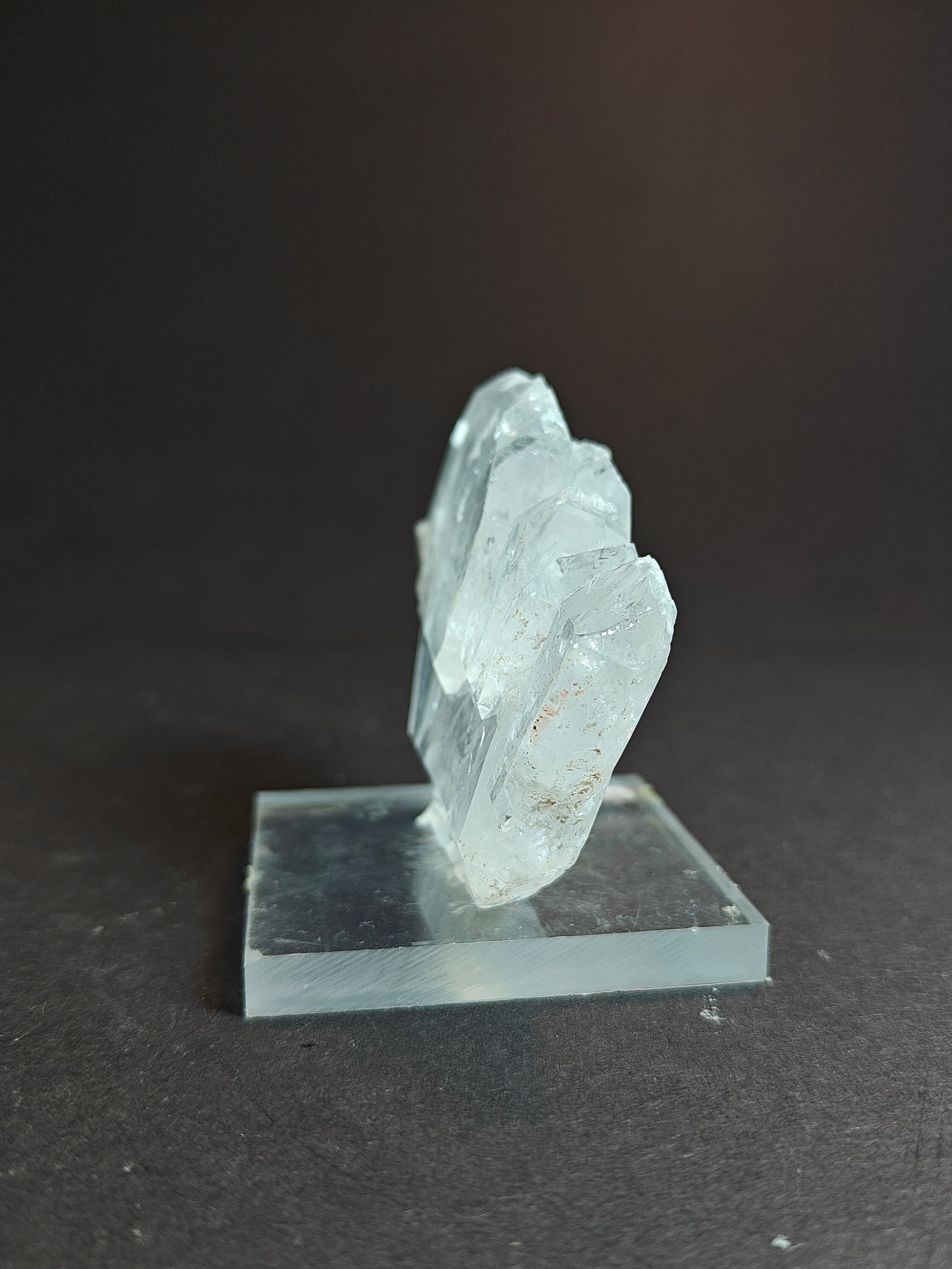Faden Quartz from Pakistan on Acrylic Base – Approx. 7 x 6 x 2 cm
