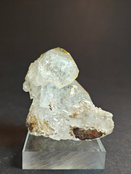 Small Quartz Cluster on Acrylic Base