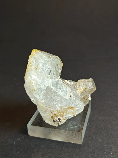 Small Quartz Cluster on Acrylic Base