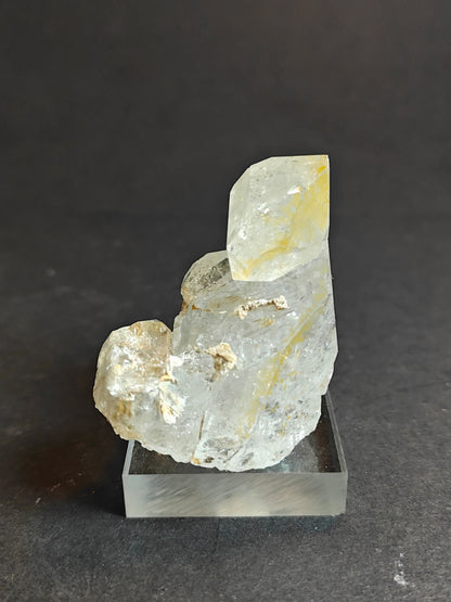 Small Quartz Cluster on Acrylic Base