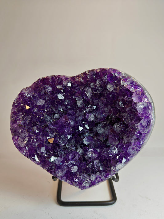 High-Quality Amethyst Heart on Stand - 0.5 kg