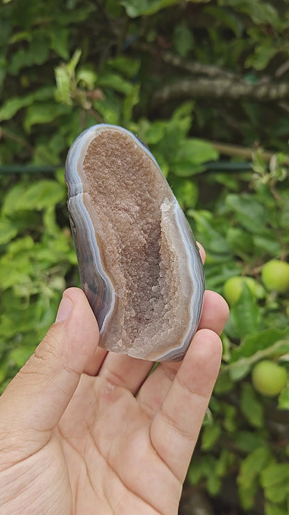 Uruguayaanse Agaat 8 x 6 x 5 cm 0.210 kg