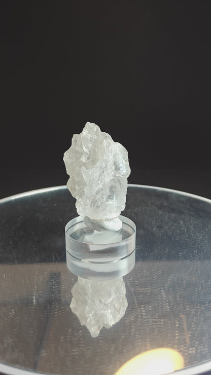 Petaliet kristalspecimen op basis
