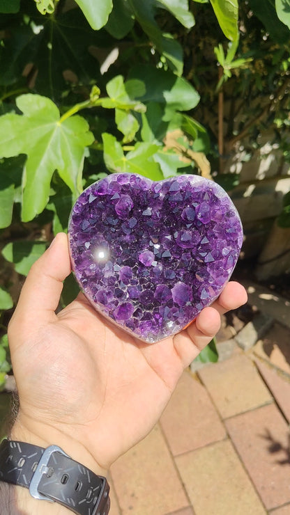 EXTRA Uruguayan Amethyst Heart 10 x 9 x 2 cm 0.466 kg