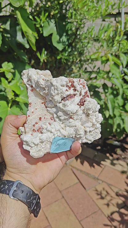 Garnet on Feldspar with Quartz from Pakistan 15 x 12 x 11 cm 1.600 kg